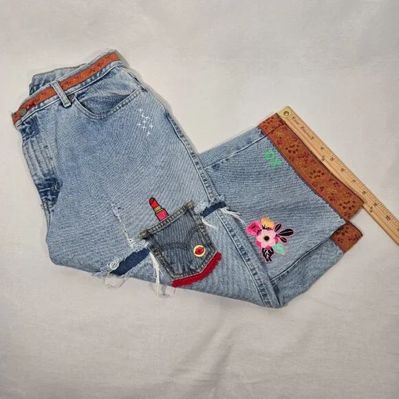 VINTAGE 90s UPCYCLE Handmade Patchwork Super Girly BOHO Baggy Capri Jean Size 12 - Picture 17 of 17